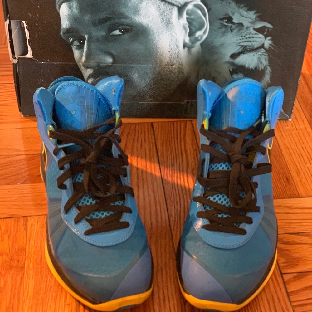 Nike Lebron 8 V/2 Entourage